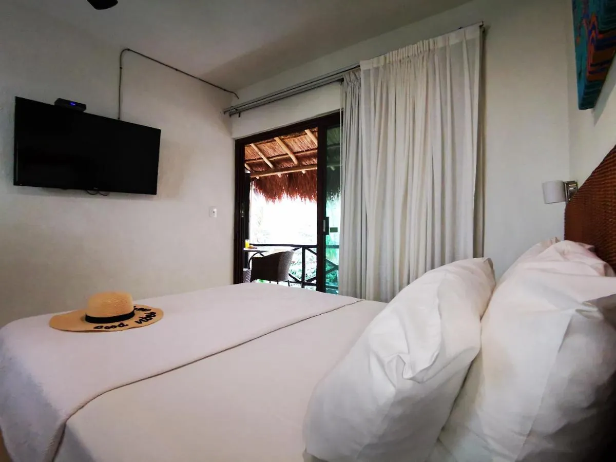 Hotel Kinkaa Playa Del Carmen