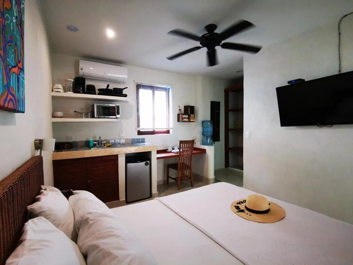 Hotel Kinkaa Playa Del Carmen