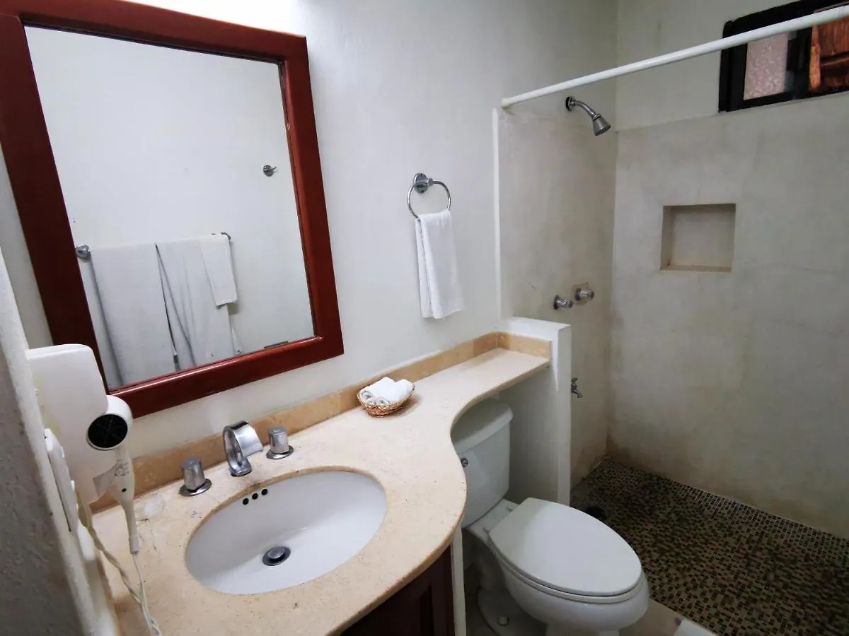 Hotel Kinkaa Playa Del Carmen 4*,