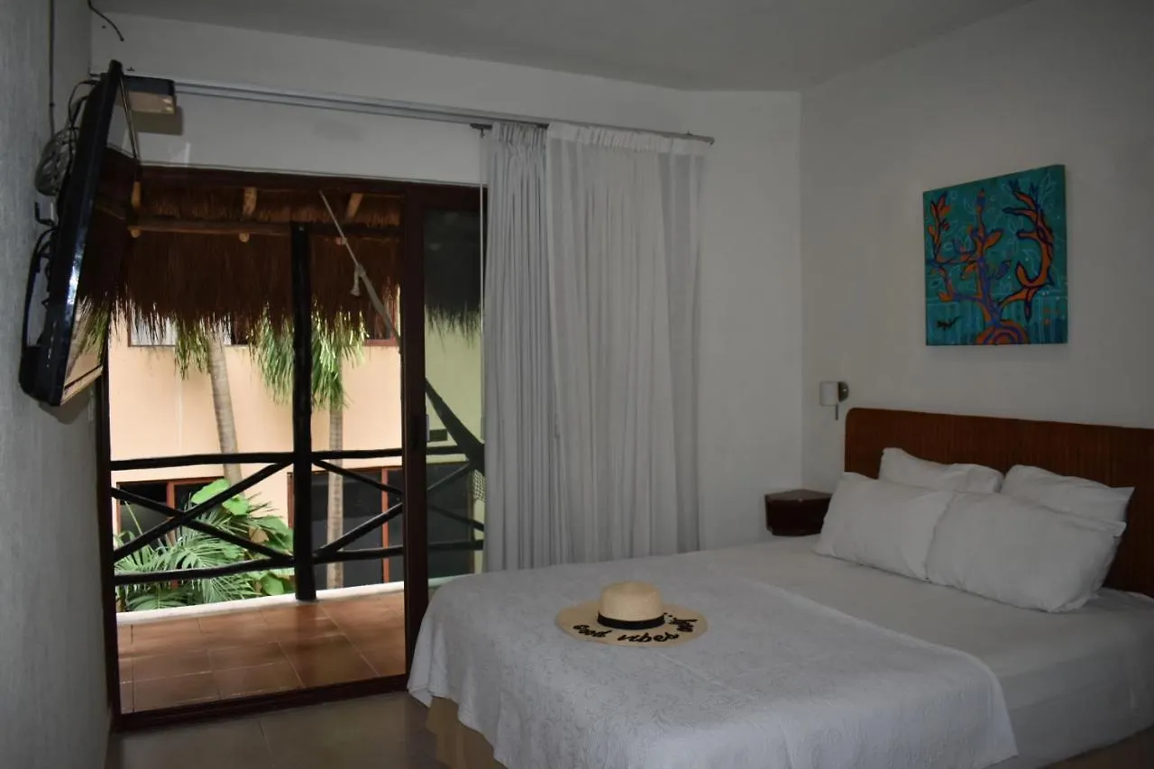 ****  Hotel Kinkaa Playa Del Carmen Mexico