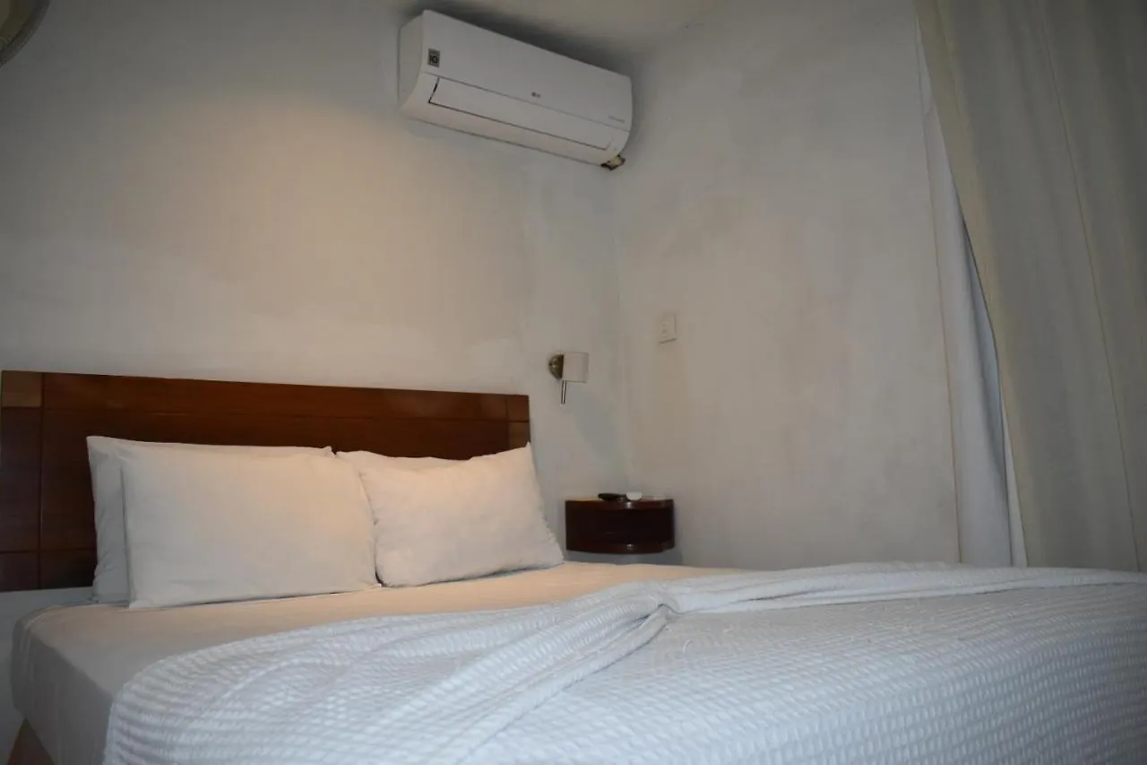 Hotel Kinkaa Playa Del Carmen